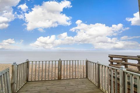 Chalet for sale - East Quay Whitstable Harbour, Whitstable, Kent