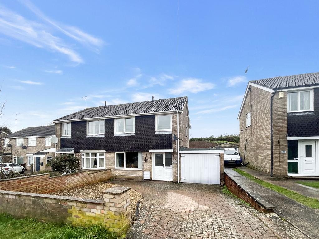 Sixth Avenue, Grantham NG31 3 bed semidetached house for sale £195,000