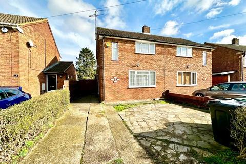 3 bedroom semi-detached house to rent, Overfield Road, Luton, LU2 9JU