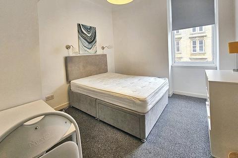 2 bedroom flat to rent, Thomson Street, Glasgow G31