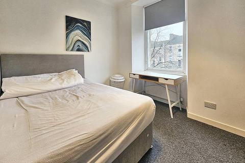 2 bedroom flat to rent, Thomson Street, Glasgow G31