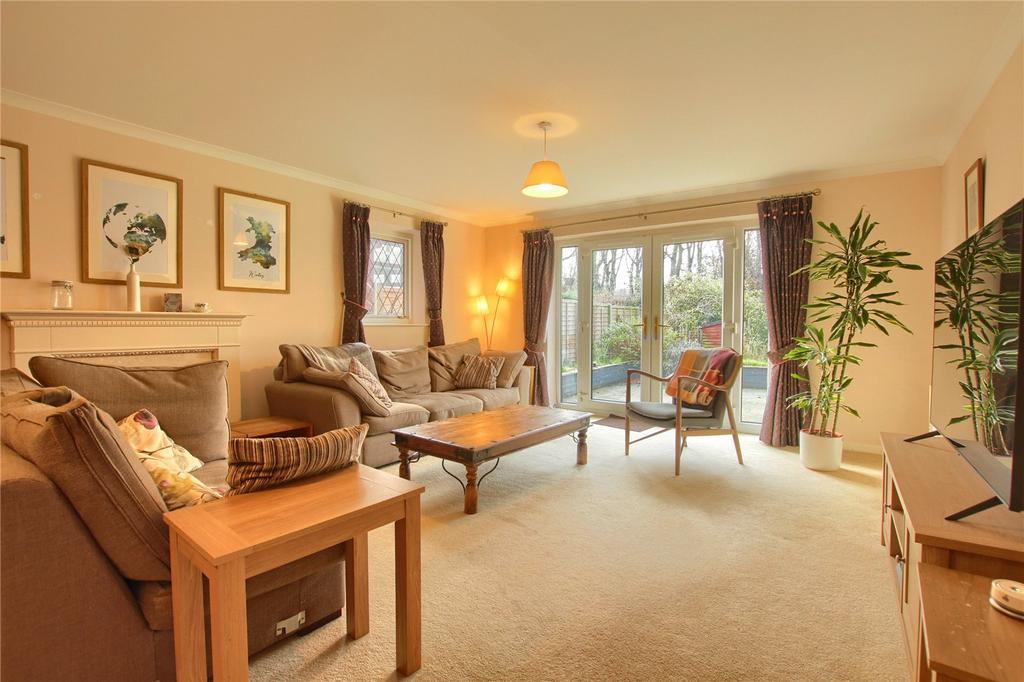 Normanby Hall Park, Normanby 5 bed detached house for sale £449,950