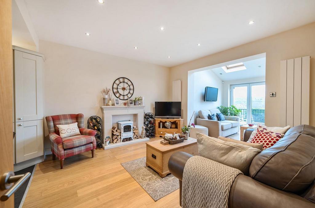 1089468 (2).jpg