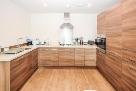 2 bedroom apartment for sale, Rollason Way, Brentwood