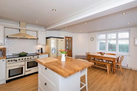 159 Glenview, London, SE2 0SB