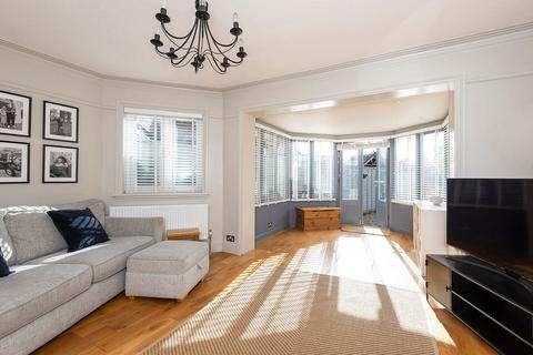 159 Glenview, London, SE2 0SB