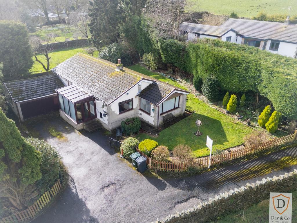 Laycock Lane, Laycock, Keighley, BD22 3 bed detached bungalow for sale £330,000