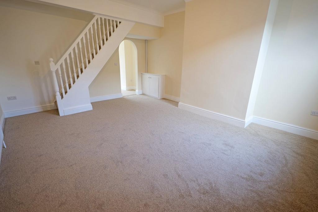 Gisburn Road, Barnoldswick, BB18 3 bed terraced house for sale £189,950