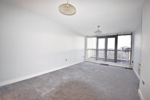 2 bedroom flat to rent, Apartment 67, Hull, HU1