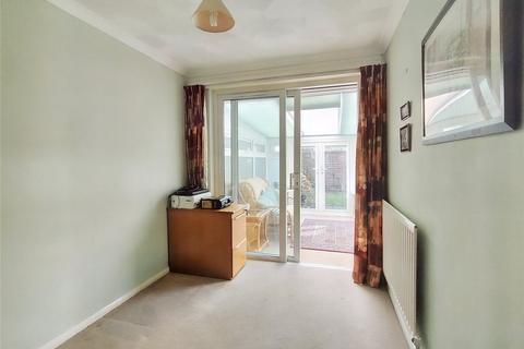 17 Bourne Way, Midhurst, GU29 9HZ