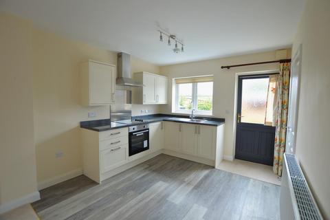 2 bedroom semi-detached house to rent, Spinney Hill, Oakham
