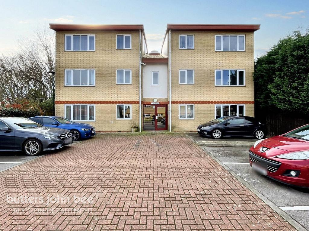 Sandringham Road, PETERBOROUGH 2 bed flat for sale £80,000