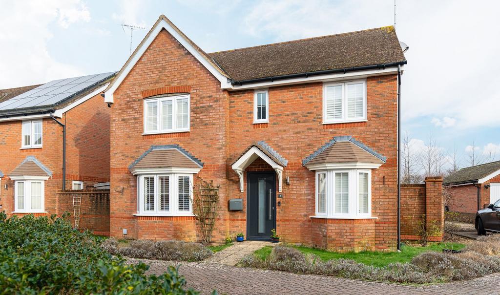 Elm Tree Close, Hassocks, BN6 4 bed detached house for sale £725,000
