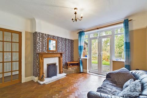 3 bedroom semi-detached house for sale - Woodlands Drive, Hoole, Chester, CH2