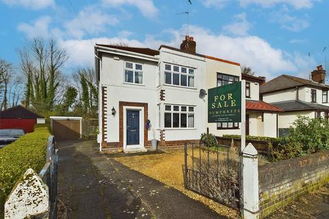 3 bedroom semi-detached house for sale - Woodlands Drive, Hoole, Chester, CH2