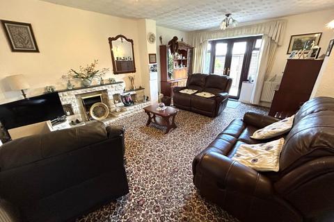 2 bedroom semi-detached bungalow for sale, Park Close, Oldham OL9