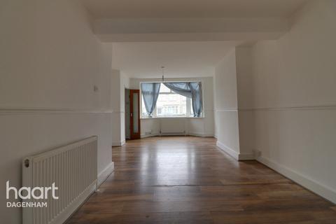 3 bedroom terraced house for sale, Western Avenue, Dagenham