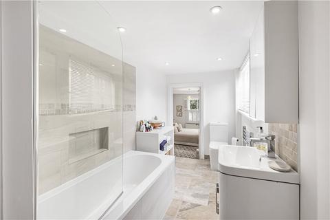 18b Shalimar Road, London, W3 9JD
