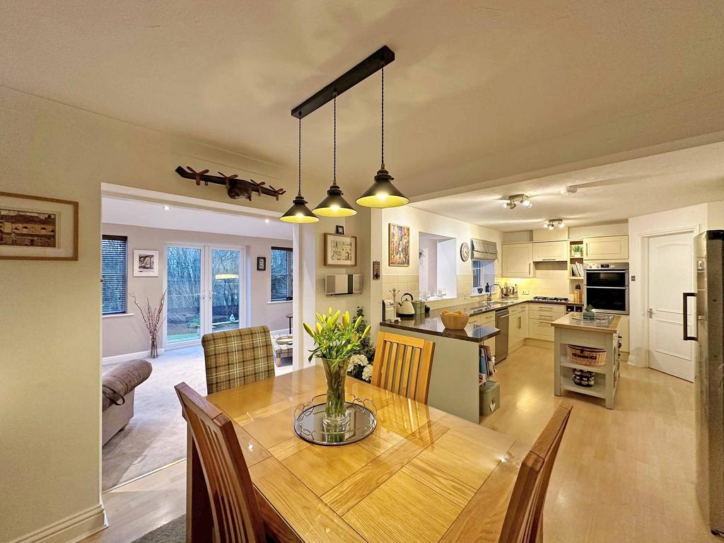Abbey Mill Gardens, Knaresborough, HG5 7 bed detached house £750,000