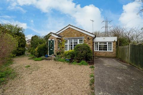 2 bedroom detached house for sale, Duncan Way, North Bushey