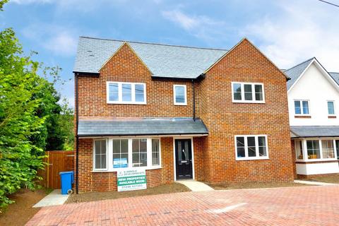 4 bedroom detached house for sale, Pulpit Lane, Aylesbury HP22