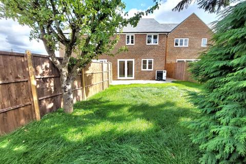 3 bedroom semi-detached house for sale, Pulpit Lane, Aylesbury HP22