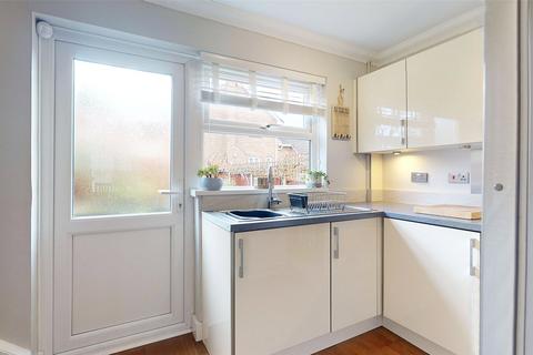 2 bedroom end of terrace house for sale, Bowfell Drive, LANGDON HILLS, Basildon, Essex, SS16