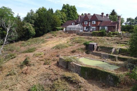 Brambletye Old Avenue, Weybridge, KT13 0QA