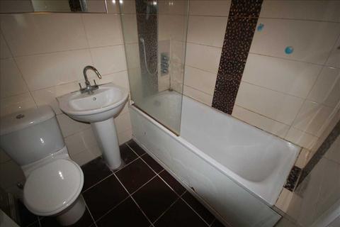 undefined, Perry Close, Uxbridge UB8