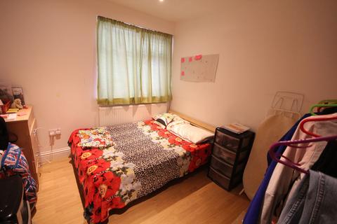 2 bedroom flat to rent, 106-108 Hindes Road, Harrow HA1