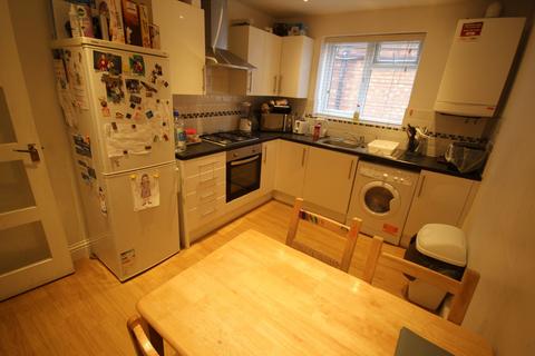 2 bedroom flat to rent, 106-108 Hindes Road, Harrow HA1