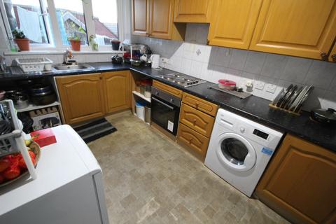 3 bedroom flat to rent, Wembley HA9