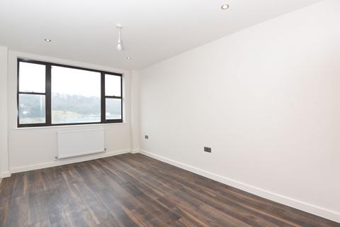 1 bedroom flat to rent, Progress Road, Sands Industrial Estate, High Wycombe HP12