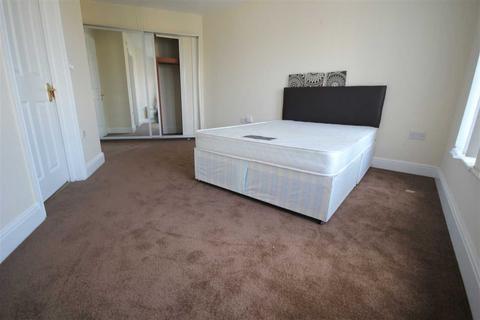 2 bedroom flat to rent, Sovereign Place, Harrow HA1