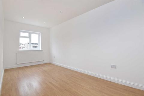 3 bedroom flat to rent, Harrow HA1