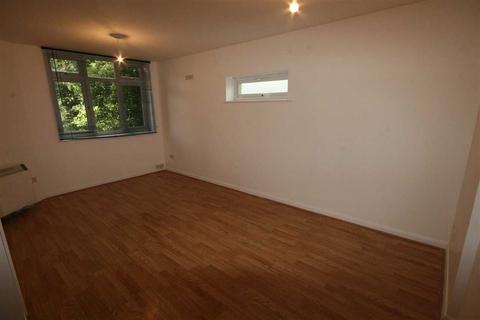 2 bedroom flat to rent, 14 Hindes Road, Harrow HA1
