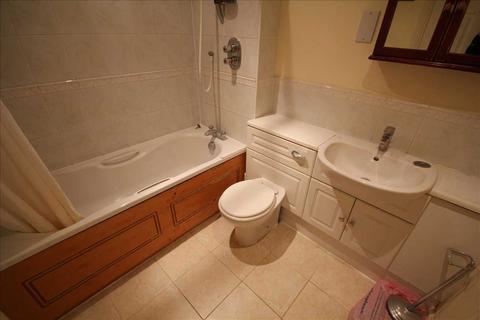 2 bedroom flat to rent, Sheepcote Road, Harrow HA1