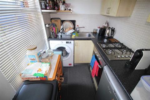 Studio to rent, Wembley HA0