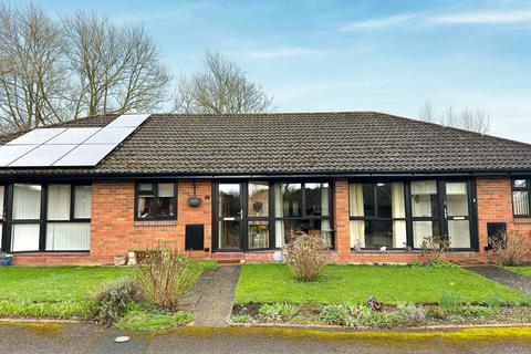 2 bedroom bungalow for sale - Burrows Court, Hampton Park, Hereford, HR1