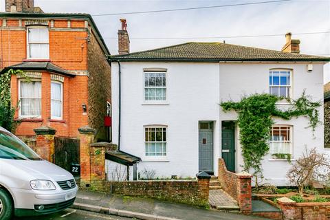 2 bedroom semi-detached house for sale - Cheselden Road, Guildford, GU1