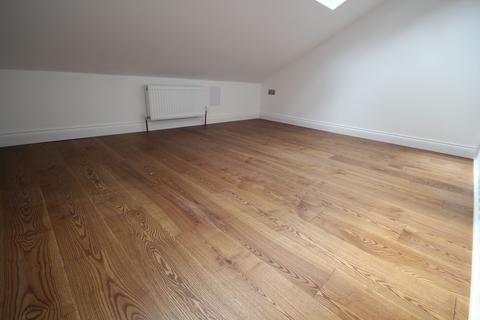 1 bedroom flat to rent, Bushey Heath, Bushey WD23