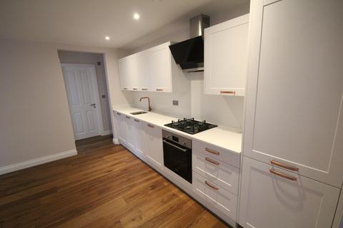 2 bedroom flat to rent, Watford WD17