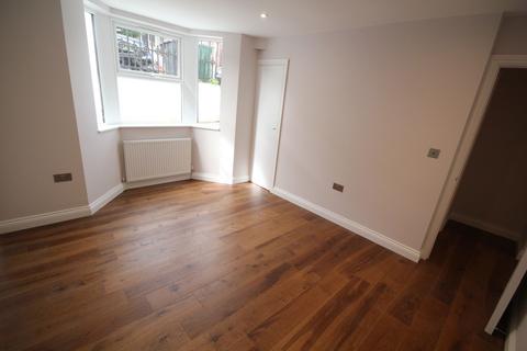 2 bedroom flat to rent, Watford WD17