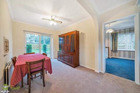 12 Brook Green, Tadley, RG26 3SE
