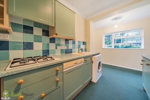 12 Brook Green, Tadley, RG26 3SE