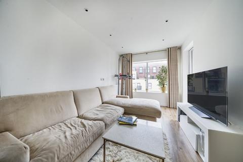 1 bedroom apartment for sale, Moy Lane, London