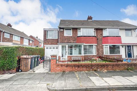 4 bedroom semi-detached house for sale, Moorhouses Road, North Shields, Tyne and Wear, NE29 8BN