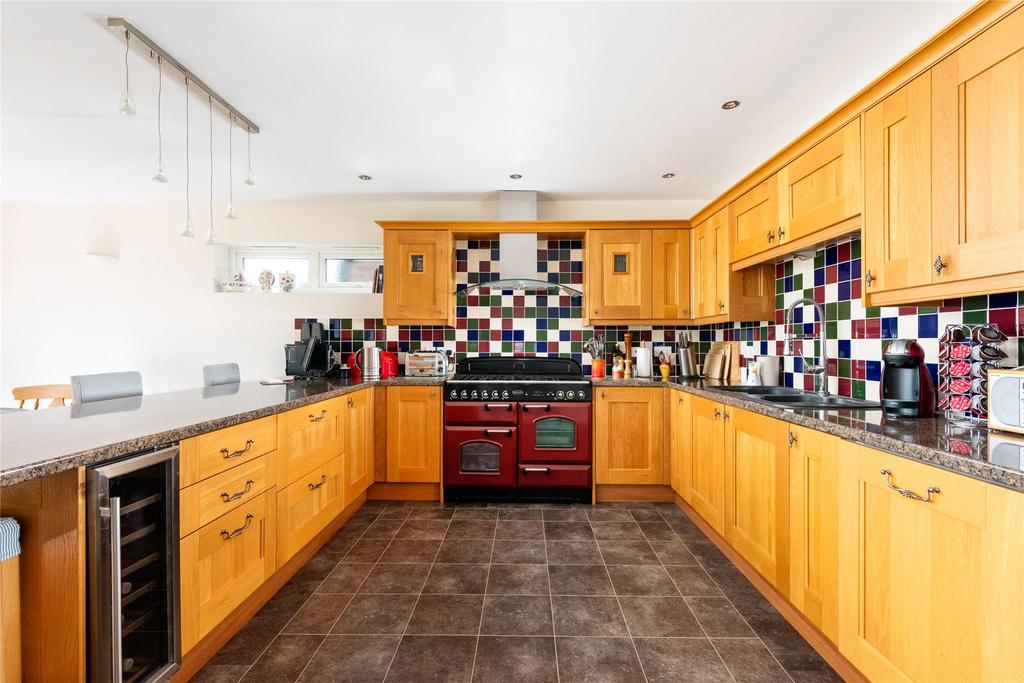 Kitchen/Breakfast Rm