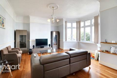4 bedroom end of terrace house for sale, Clarendon Gardens, Ilford