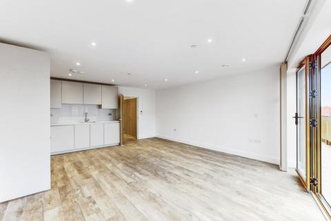 2 bedroom flat to rent - Monarch Apartments, High Road, Willesden, NW10